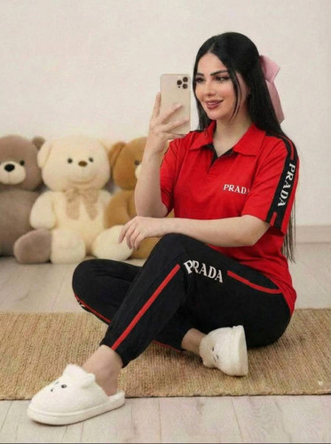 ست تیشرت و شلوار prada