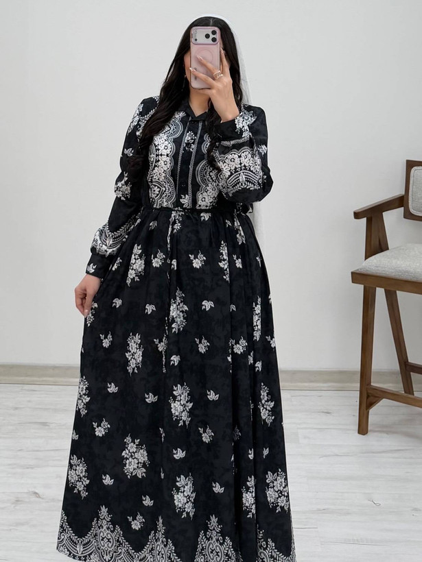 پیراهن ساحلی زنبق